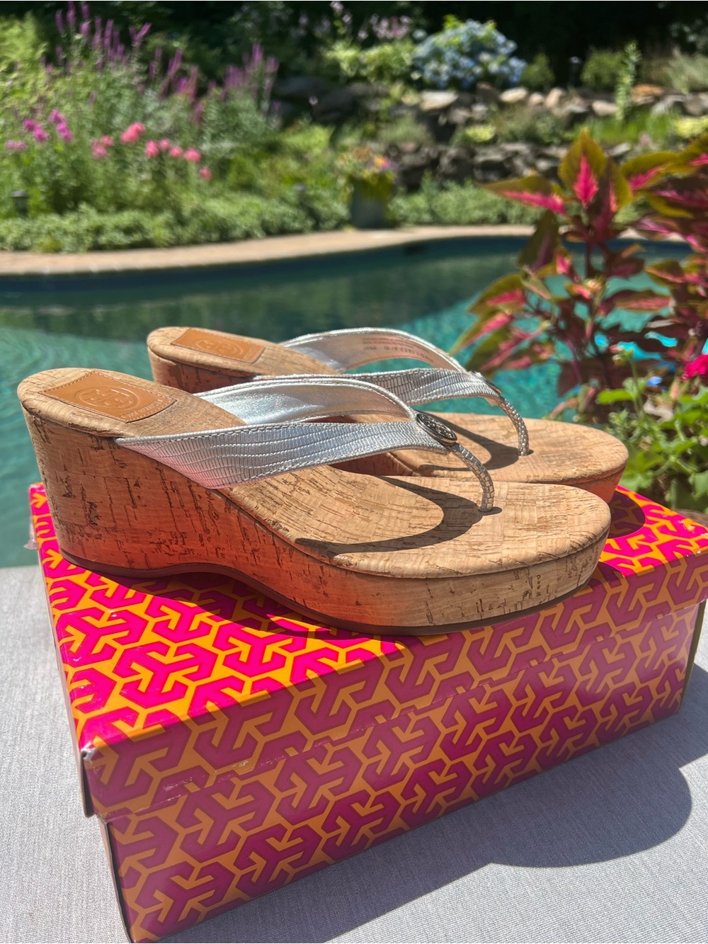 Tory Burch Thora Wedge Thong Sandals Size 8.5